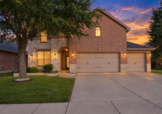 Photo 1 of Single family home for sale at 792 Cauble Dr, Fate, TX 75087 | MLS# 21388795 | Listing updated on 2026-10-08