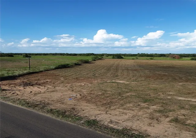 Photo 1 of Land for sale at 0 Grant Prairie Rd #1, Franklin, TX 77856 | MLS# 21380438 | Listing updated on 2026-10-01
