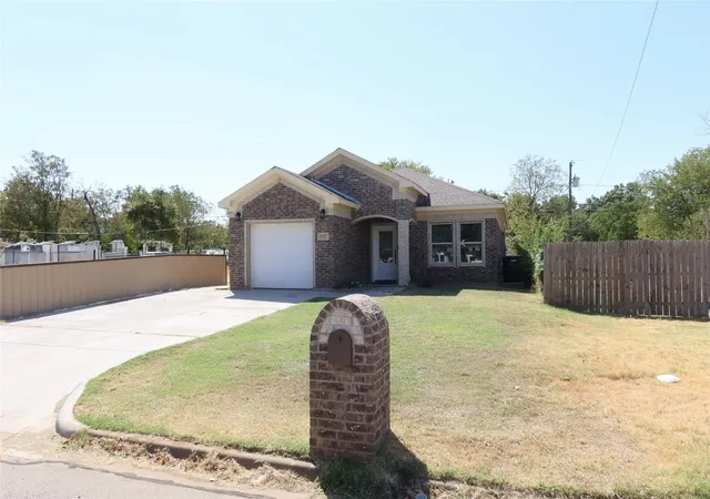 Photo 3 of Single family home for sale at 1317 34th Street, Wichita Falls, TX 76302 | MLS# 21386527 | Listing updated on 2026-09-18