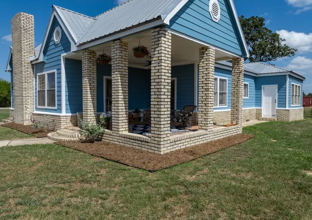 Photo 4 of Single family home for sale at 9488 Fm 937, Marquez, TX 77865 | MLS# 21385285 | Listing updated on 2026-10-04