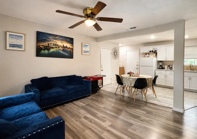 Photo 2 of Single family home for sale at 1125 Ridgeview St, Mesquite, TX 75149 | MLS# 21388477 | Listing updated on 2026-10-03