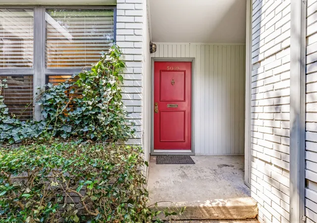 Photo 1 of Condo for sale at 5019 N Hall St #5019, Dallas, TX 75235 | MLS# 21384889 | Listing updated on 2026-09-18