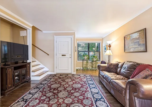Photo 2 of Condo for sale at 5019 N Hall St #5019, Dallas, TX 75235 | MLS# 21384889 | Listing updated on 2026-09-18