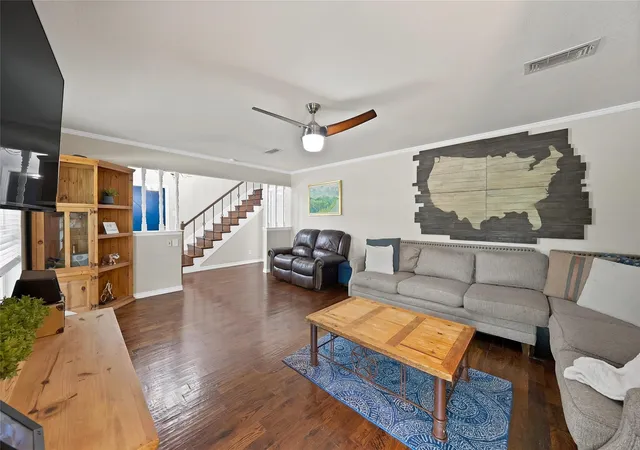 Photo 3 of Single family home for sale at 1601 Oak Meadow Dr, Irving, TX 75061 | MLS# 21388942 | Listing updated on 2026-09-17
