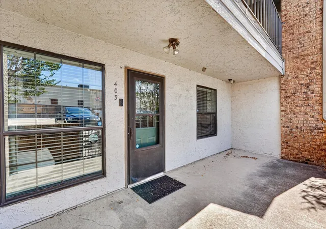Listing Photo 2 - Condo for sale in building located at 6108 Abrams Rd, Dallas, TX 75231 - Unit #403