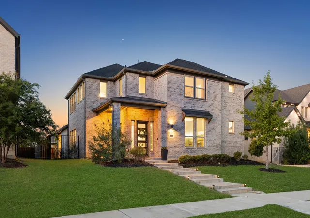 Photo 2 of Single family home for sale at 2270 English Ivy Rd, Frisco, TX 75033 | MLS# 21387416 | Listing updated on 2026-09-27