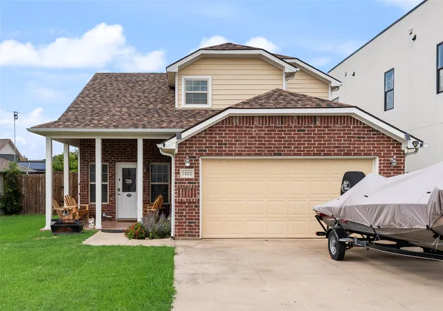 Photo 1 of Single family home for sale at 7622 W Shore Dr, The Colony, TX 75056 | MLS# 21388960 | Listing updated on 2026-09-17
