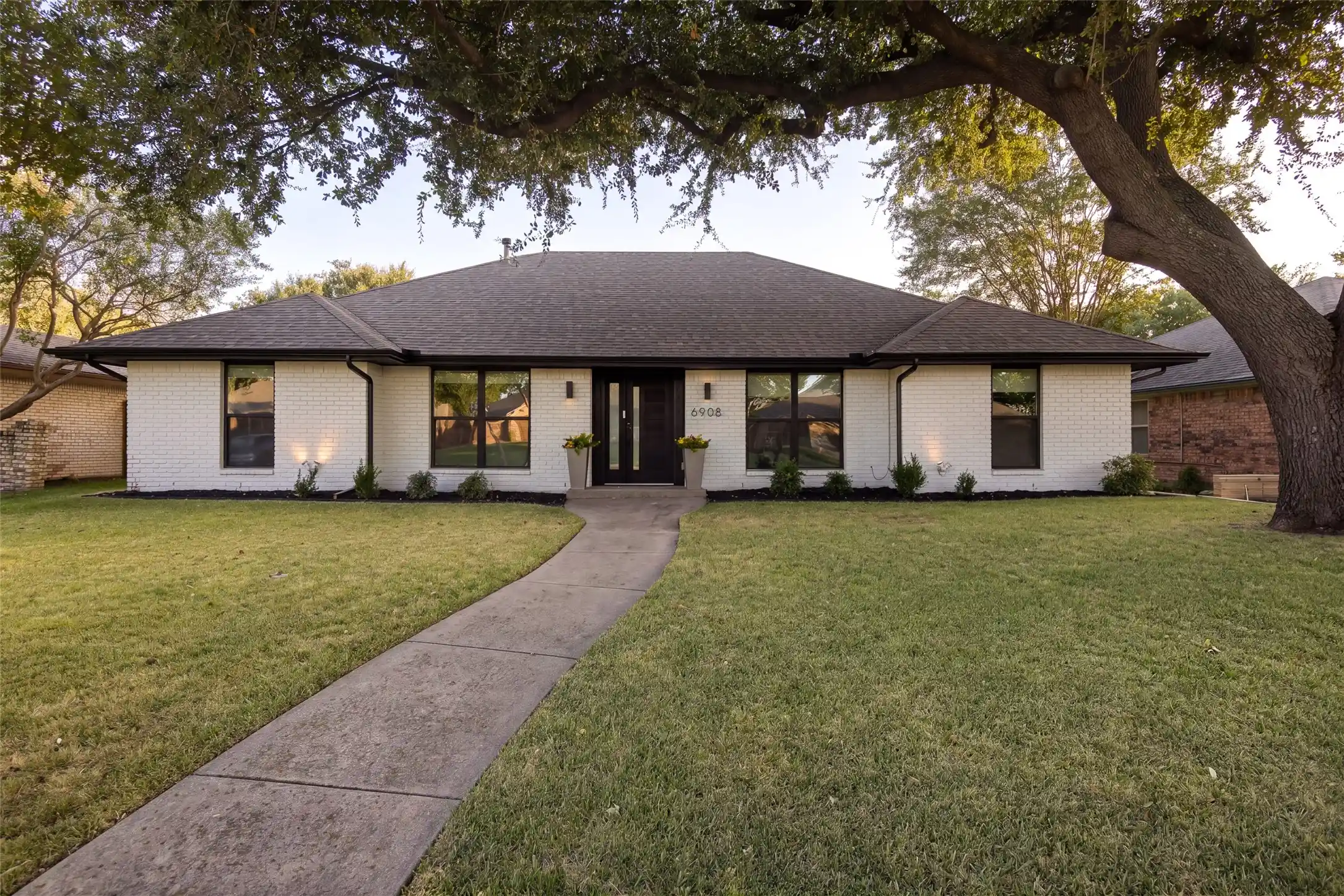Photo 1 of Single family home for sale at 6908 Windy Ridge Dr, Dallas, TX 75248 | MLS# 21386354 | Listing updated on 2026-10-27