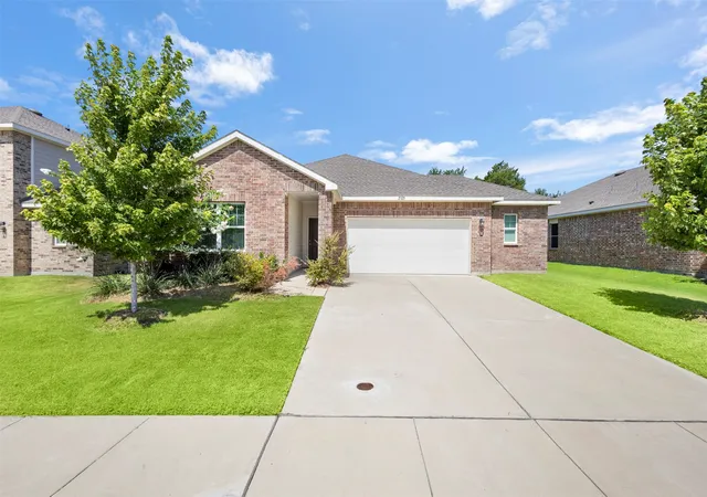 Photo 2 of Single family home for sale at 2325 Frio River Rd, Glenn Heights, TX 75154 | MLS# 21385918 | Listing updated on 2026-10-07