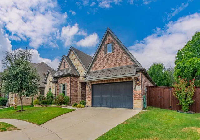 Photo 2 of Single family home for sale at 4945 Campbeltown Dr, Flower Mound, TX 75028 | MLS# 21368203 | Listing updated on 2026-10-02