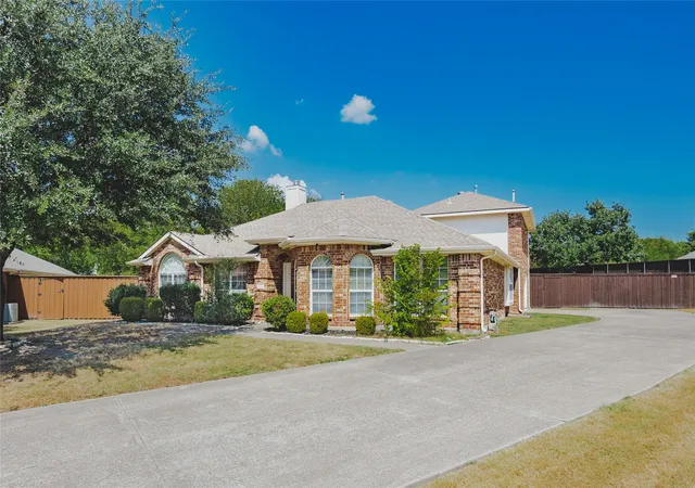 Photo 1 of Single family home for sale at 1606 Autumn Glen Ct, Wylie, TX 75098 | MLS# 21386953 | Listing updated on 2026-10-02