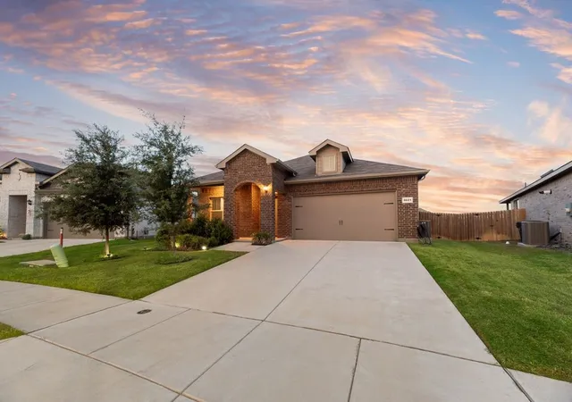 Photo 2 of Single family home for sale at 9621 Catclaw Ter, Crowley, TX 76036 | MLS# 21382588 | Listing updated on 2026-10-03