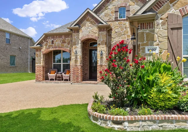 Photo 3 of Single family home for sale at 9902 Clubhouse Cir, Rowlett, TX 75089 | MLS# 21388977 | Listing updated on 2026-09-26