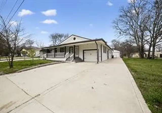 Photo 3 of Single family home for sale at 204 Dewitt St, Alba, TX 75410 | MLS# 21388978 | Listing updated on 2026-09-17