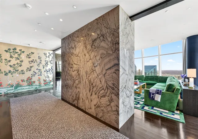 Photo 2 of Condo for sale at 1918 Olive St #3701, Dallas, TX 75201 | MLS# 21377170 | Listing updated on 2026-09-17