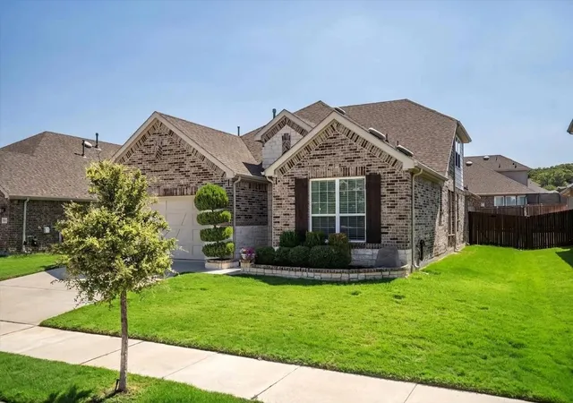 Photo 3 of Single family home for sale at 6513 Cedarhurst Ct, Argyle, TX 76226 | MLS# 21387493 | Listing updated on 2026-09-28