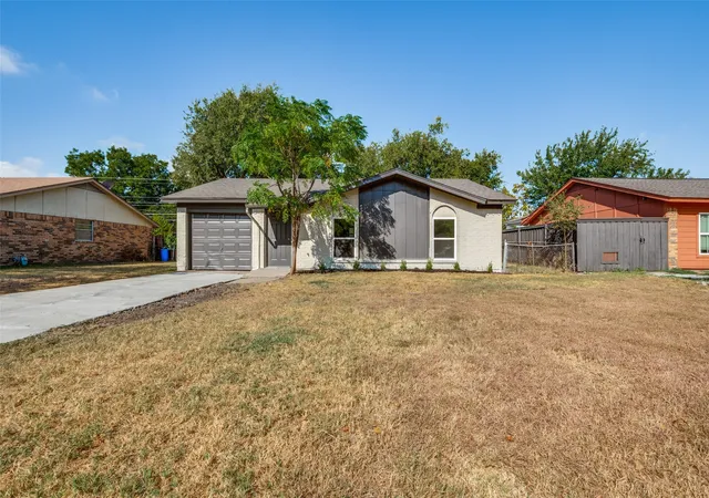 Photo 3 of Single family home for sale at 1617 Ave A, Grand Prairie, TX 75051 | MLS# 21386565 | Listing updated on 2026-10-27