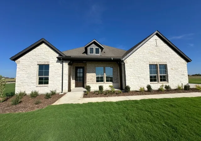 Photo 1 of Single family home for sale at 180 Aurora Ave, Valley View, TX 76272 | MLS# 21389008 | Listing updated on 2026-09-17