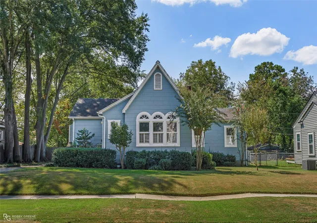 Photo 1 of Single family home for sale at 939 Elmwood St, Shreveport, LA 71104 | MLS# 21389006 | Listing updated on 2026-10-09