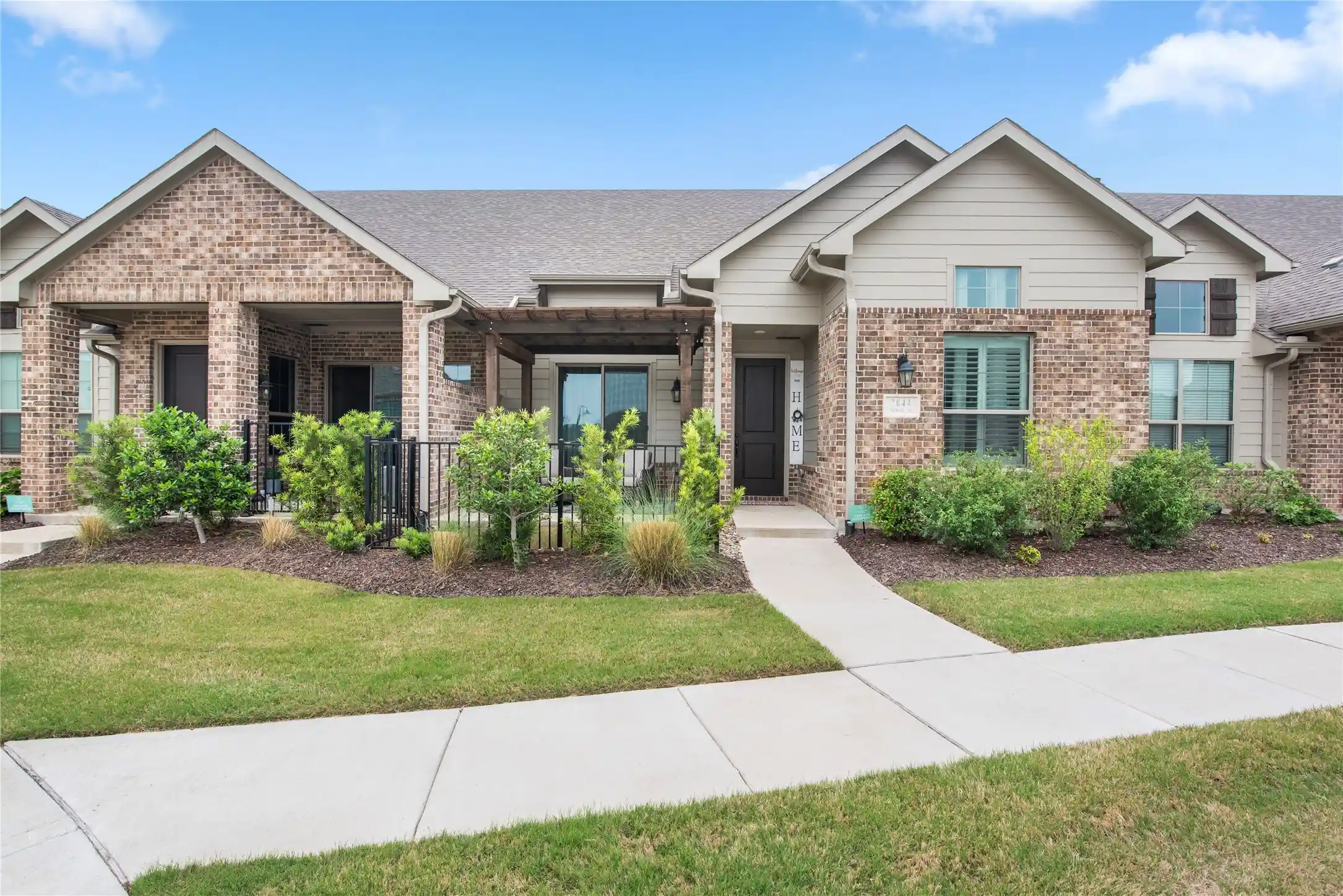 Townhouse for sale at 2644 Chardonnay Ct, Grand Prairie, TX 75054 | MLS# 21385849