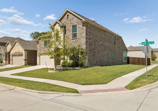 Photo 3 of Single family home for sale at 3700 Swift Fox Way, Mc Kinney, TX 75071 | MLS# 21388494 | Listing updated on 2026-10-10