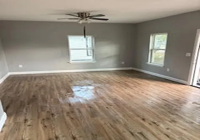 Photo 3 of Single family home for sale at 114 E Oak St, Whitewright, TX 75491 | MLS# 21388310 | Listing updated on 2026-09-23