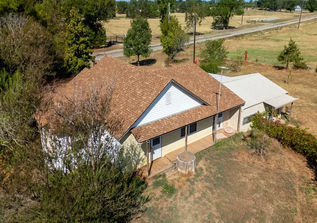 Photo 2 of Single family home for sale at 377 Fm 1521, Pittsburg, TX 75686 | MLS# 21389092 | Listing updated on 2026-09-17