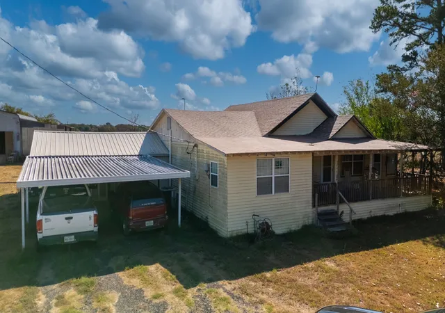 Photo 3 of Single family home for sale at 377 Fm 1521, Pittsburg, TX 75686 | MLS# 21389092 | Listing updated on 2026-09-17