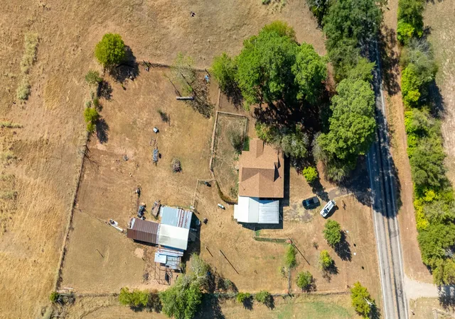 Photo 40 of Single family home for sale at 377 Fm 1521, Pittsburg, TX 75686 | MLS# 21389092 | Listing updated on 2026-09-17
