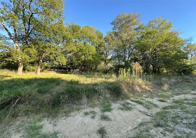 Photo 3 of Land for sale at 10497 Newell Crk Dr, Quinlan, TX 75474 | MLS# 21389095 | Listing updated on 2026-09-17