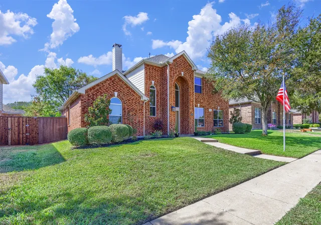 Photo 1 of Single family home for sale at 1608 Clear Springs Dr, Allen, TX 75002 | MLS# 21369283 | Listing updated on 2026-10-06