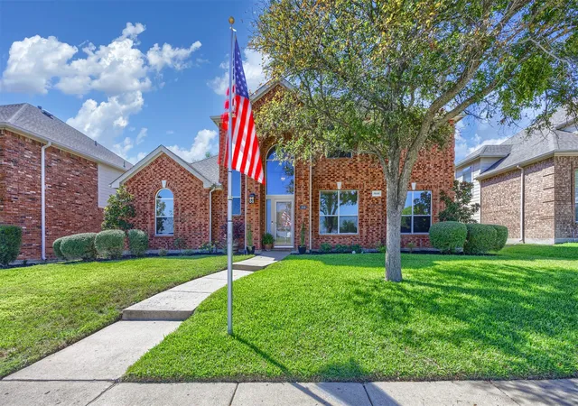 Photo 2 of Single family home for sale at 1608 Clear Springs Dr, Allen, TX 75002 | MLS# 21369283 | Listing updated on 2026-10-06