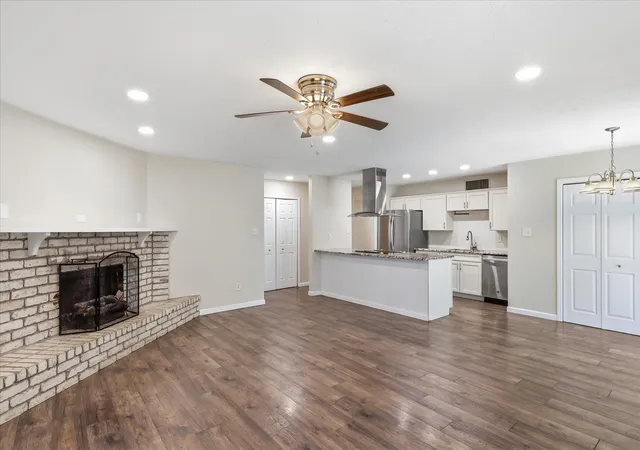 Photo 2 of Single family home for sale at 5561 Rutledge Dr, The Colony, TX 75056 | MLS# 21377415 | Listing updated on 2026-09-26