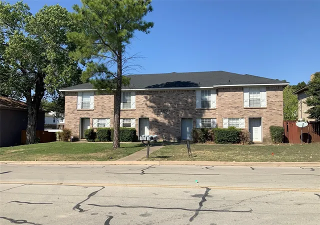 Photo 1 of Multi family home for sale at 7504 Chapin Rd, Fort Worth, TX 76116 | MLS# 21389114 | Listing updated on 2026-09-17