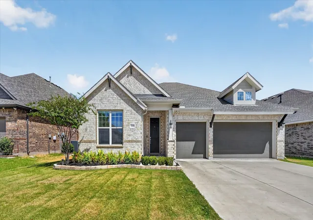Photo 1 of Single family home for sale at 5408 High Pointe Dr, Fort Worth, TX 76137 | MLS# 21389017 | Listing updated on 2026-09-20