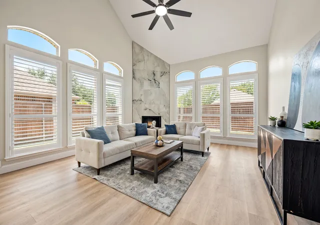 Photo 2 of Single family home for sale at 11207 Raveneaux Dr, Frisco, TX 75033 | MLS# 21388967 | Listing updated on 2026-09-18