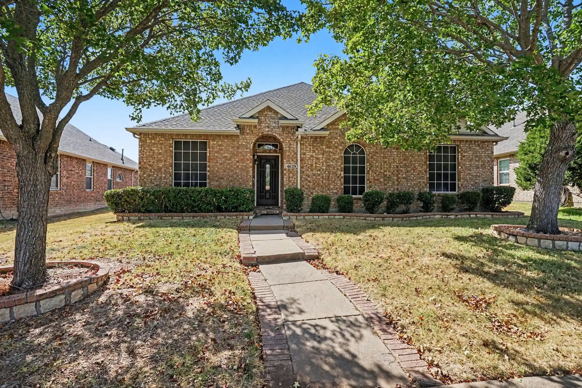 Photo 1 of Single family home for sale at 4619 Southampton Blvd, Garland, TX 75043 | MLS# 21386769 | Listing updated on 2026-10-15
