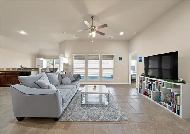 Photo 4 of Single family home for sale at 2029 Wellington Point, Heartland, TX 75126 | MLS# 21387197 | Listing updated on 2026-10-05