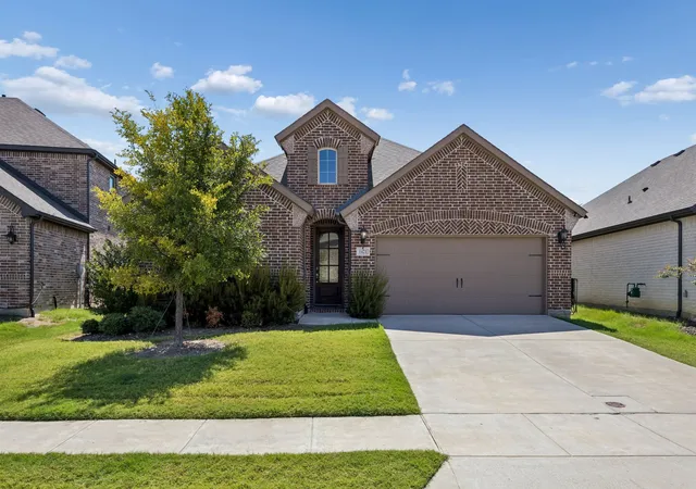 Photo 1 of Single family home for sale at 1421 Buttonbush Cir, Argyle, TX 76226 | MLS# 21387760 | Listing updated on 2026-09-17