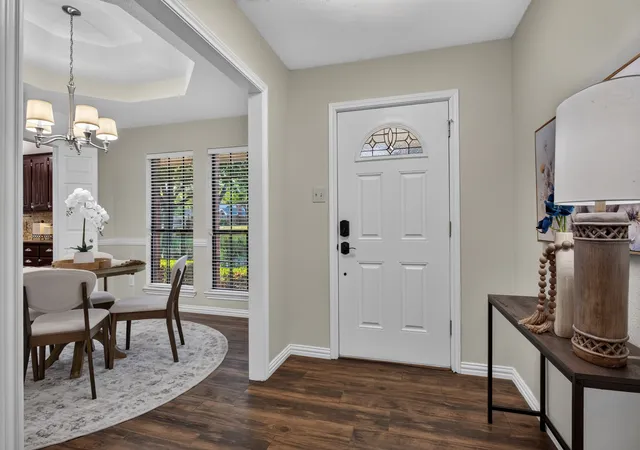 Photo 3 of Single family home for sale at 624 Arbor Ct, Lewisville, TX 75077 | MLS# 21388100 | Listing updated on 2026-10-09