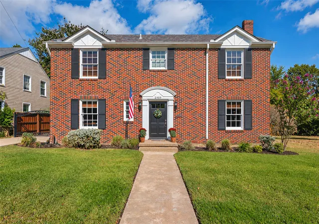 Photo 1 of Single family home for sale at 2909 Fort Ave, Waco, TX 76707 | MLS# 21389028 | Listing updated on 2026-09-17