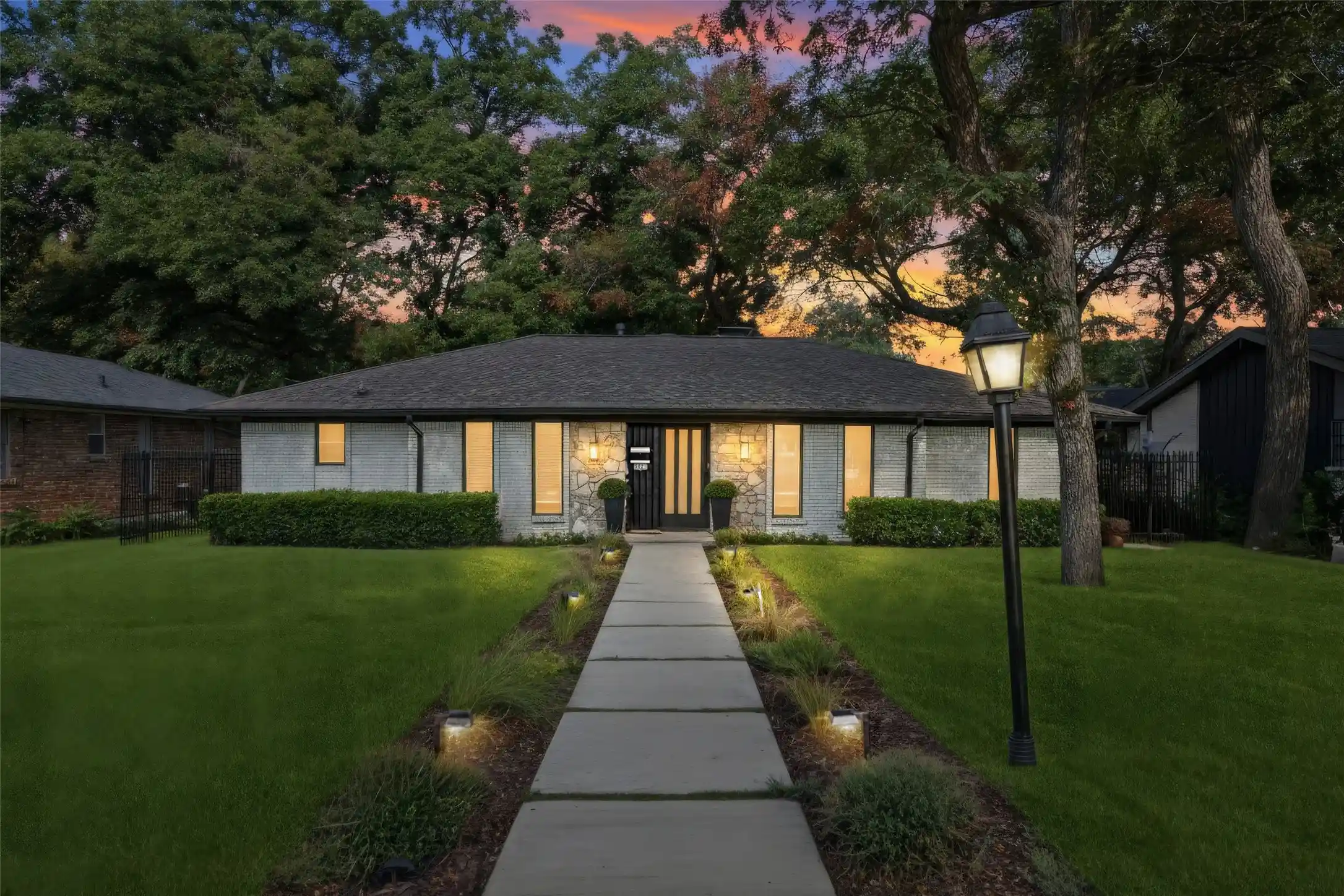 Photo 1 of Single family home for sale at 5021 Ashbrook Rd, Dallas, TX 75227 | MLS# 21389152 | Listing updated on 2026-10-13