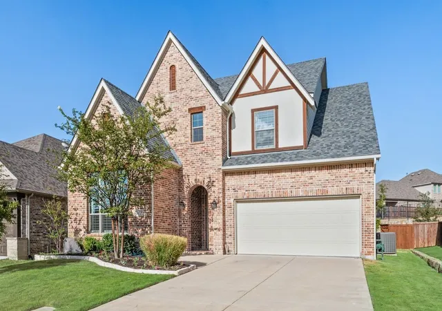 Photo 1 of Single family home for sale at 11458 Misty Ridge Dr, Roanoke, TX 76262 | MLS# 21389169 | Listing updated on 2026-09-26