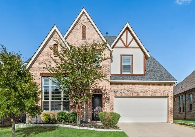 Photo 2 of Single family home for sale at 11458 Misty Ridge Dr, Roanoke, TX 76262 | MLS# 21389169 | Listing updated on 2026-09-26
