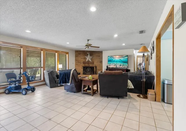 Photo 4 of Single family home for sale at 102 Private Rd 3174, Gilmer, TX 75644 | MLS# 21389266 | Listing updated on 2026-09-17