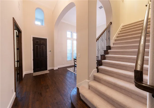 Photo 4 of Single family home for sale at 879 Grassy Shore Ct, Allen, TX 75013 | MLS# 21389273 | Listing updated on 2026-09-17