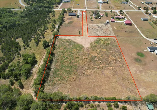 Photo 2 of Land for sale at 8701 Fm 697, Whitewright, TX 75491 | MLS# 21386974 | Listing updated on 2026-09-18