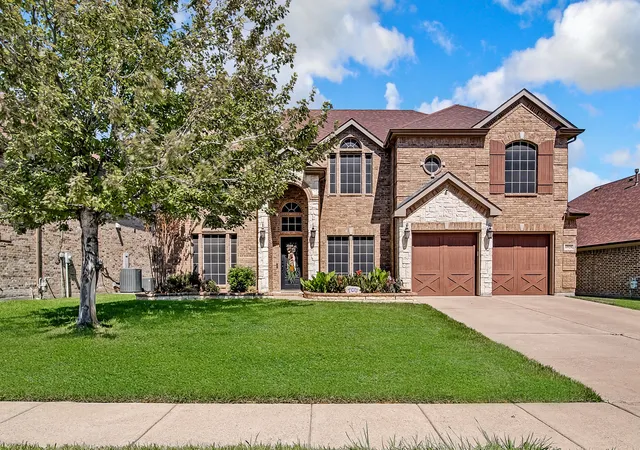 Single family home for sale at 6928 Bent Spur Dr, Fort Worth, TX 76179 | MLS# 21389308