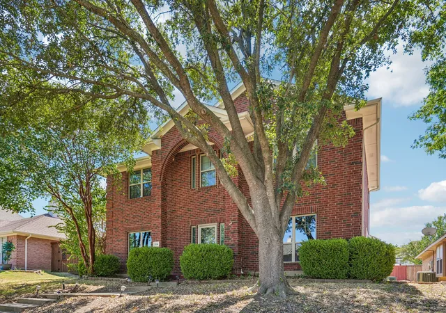 Photo 2 of Single family home for sale at 206 Tanglewood Dr, Wylie, TX 75098 | MLS# 21388411 | Listing updated on 2026-09-18