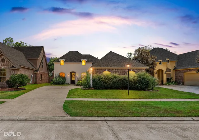 Single family home for sale at 9313 S Plaquemine Dr, Shreveport, LA 71115 | MLS# 21386725